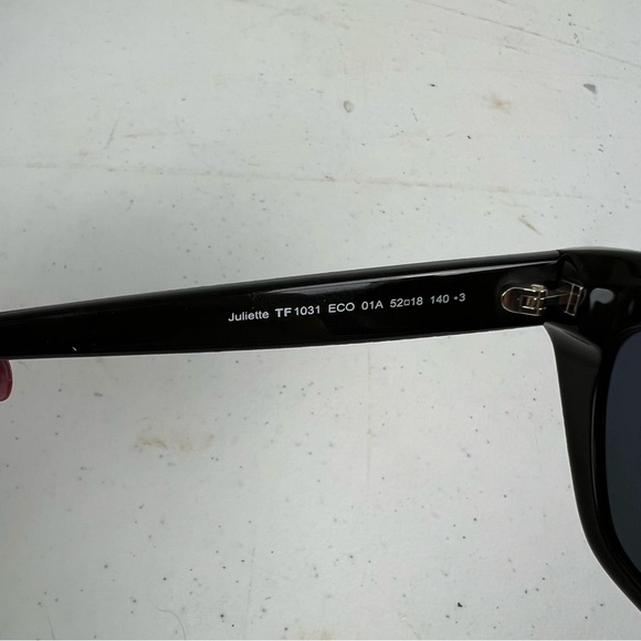 Tom Ford New in Box Juliette Sunglasses Cat Eye Black Shiny Acetate main image 8